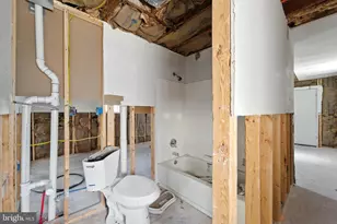 4 W Overlea Ave, Baltimore, MD 21206 - Photo 7