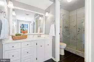 8007 Strauff Rd, Towson, MD 21204 - Photo 25