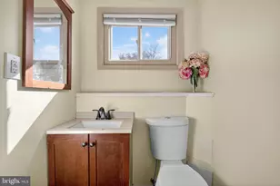 910 Prestwood Rd, Catonsville, MD 21228 - Photo 29