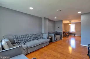 7817 St Fabian Ln, Baltimore, MD 21222 - Photo 3