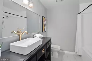 121 3rd Ave, Halethorpe, MD 21227 - Photo 17