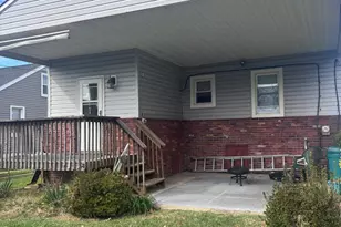 224 Pinewood Rd, Baltimore, MD 21222 - Photo 3