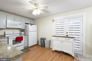 5380 King Arthur Cir, Baltimore, MD 21237 - Photo 7