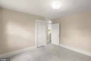 240 Burke Ave, Towson, MD 21286 - Photo 17