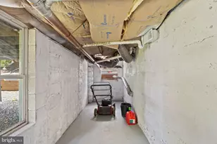 240 Burke Ave, Towson, MD 21286 - Photo 23