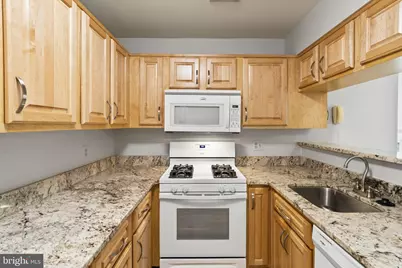 6832 Hayley Ridge #D, Baltimore, MD 21209 - Photo 5