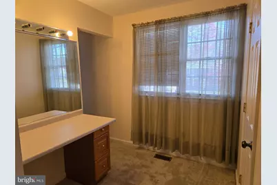 6801 Upper Mills Circle, Baltimore, MD 21228 - Photo 23