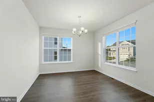 8 Comes Rdg Ct, Rosedale, MD 21237 - Photo 5