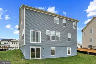 8 Comes Rdg Ct, Rosedale, MD 21237 - Photo 33