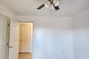 13 Locust Path Ct, Baltimore, MD 21236 - Photo 17