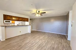 13 Locust Path Ct, Baltimore, MD 21236 - Photo 3