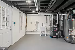 908 Scotts Hill Dr, Baltimore, MD 21208 - Photo 21