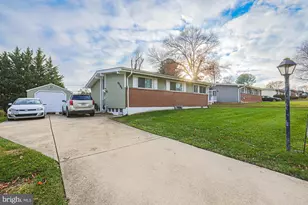 8205 Arrowhead Rd, Baltimore, MD 21208 - Photo 3