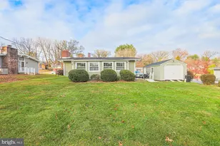 8205 Arrowhead Rd, Baltimore, MD 21208 - Photo 9