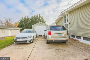 8205 Arrowhead Rd, Baltimore, MD 21208 - Photo 5