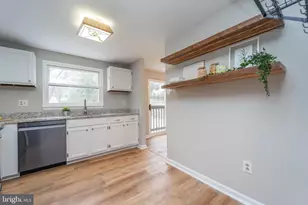 6922 Pinecrest Rd, Catonsville, MD 21228 - Photo 11