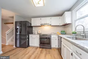 6922 Pinecrest Rd, Catonsville, MD 21228 - Photo 9