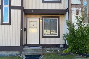 7 Mooring Ct, Essex, MD 21221 - Photo 1