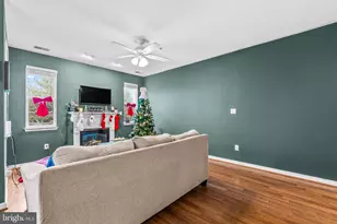 16 Hawk Rise Ln, Owings Mills, MD 21117 - Photo 9