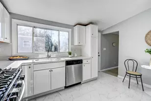 906 Scotts Hill Dr, Pikesville, MD 21208 - Photo 13