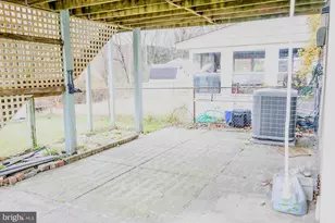 927 Grovehill Rd, Halethorpe, MD 21227 - Photo 27