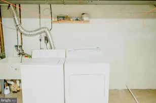 927 Grovehill Rd, Halethorpe, MD 21227 - Photo 25