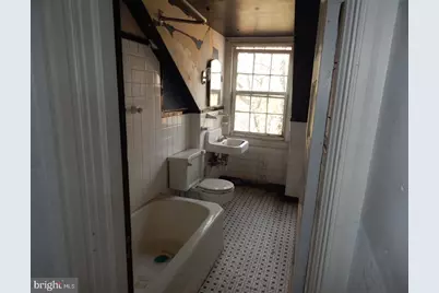 605 Upland Road, Pikesville, MD 21208 - Photo 9