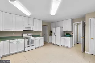 27 Stone Pine Ct, Baltimore, MD 21208 - Photo 13