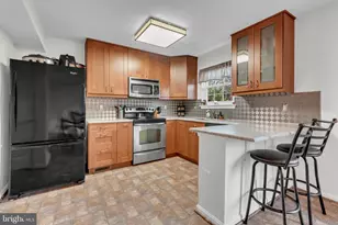 3020 Indiana Ave, Baltimore, MD 21227 - Photo 7