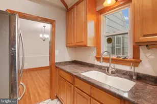 7604 Queen Anne Dr, Parkville, MD 21234 - Photo 13