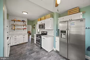 4 Elinor Ave, Baltimore, MD 21236 - Photo 9