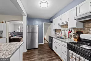 7304 Stratton Way, Baltimore, MD 21224 - Photo 13