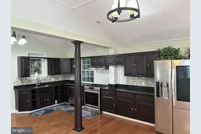 308 Pinewood Road, Baltimore, MD 21222 - Photo 5