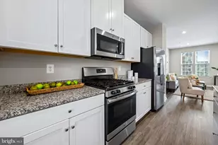 8206 Kirk Farm Cir, Windsor Mill, MD 21244 - Photo 11