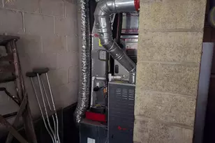 108 4th Ave, Baltimore, MD 21227 - Photo 17