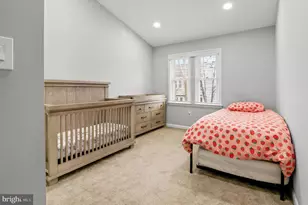 6939 Copperbend Ln, Baltimore, MD 21209 - Photo 11