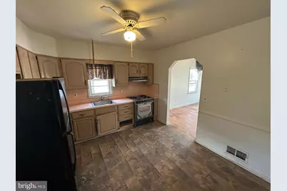 323 Third Avenue, Baltimore, MD 21227 - Photo 11