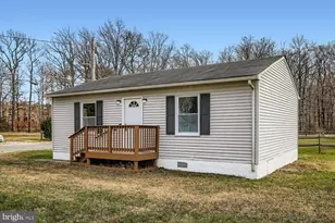 2542 Sycamore Ave, Baltimore, MD 21219 - Photo 3