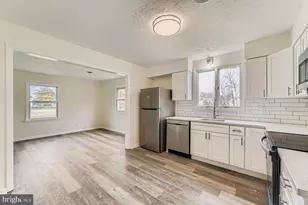 2542 Sycamore Ave, Baltimore, MD 21219 - Photo 11