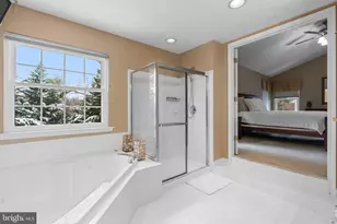 22 Dovefield Rd, Perry Hall, MD 21128 - Photo 25