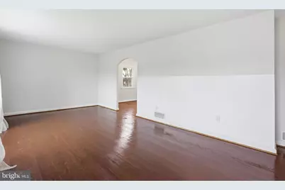 10 Matthews Avenue, Cockeysville, MD 21030 - Photo 5