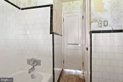 409 Oak Court, Baltimore, MD 21228 - Photo 13