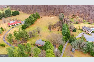 6 Jonathans Court, Cockeysville, MD 21030 - Photo 5