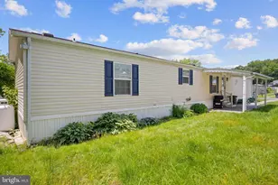 109 Judywood Ln, Essex, MD 21221 - Photo 3