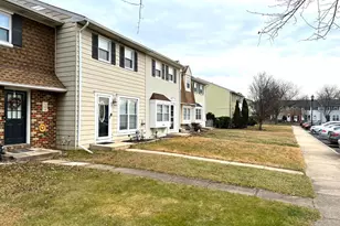 57 King Richard Ct, Baltimore, MD 21237 - Photo 3