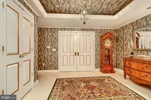 8002 Brynmor Ct, Baltimore, MD 21208 - Photo 9