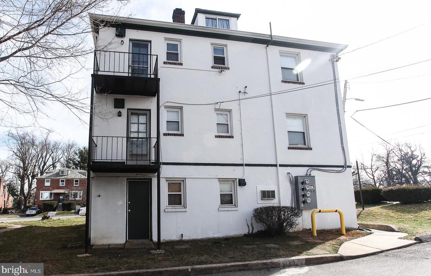 700 Charing Cross Rd, Baltimore MD  21229-1110 exterior