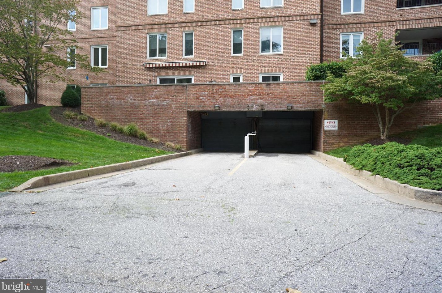 2331 Old Court Rd, Baltimore MD  21208-3422 exterior