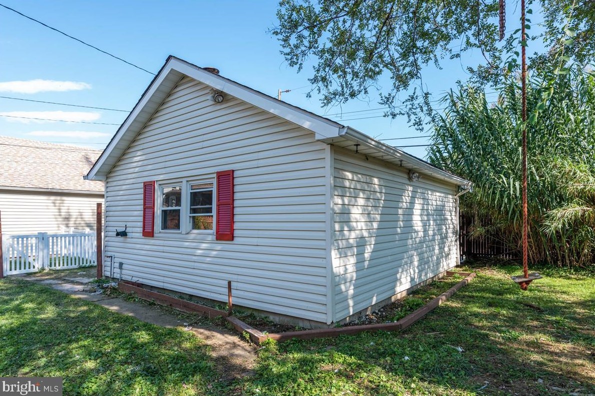 3013 Ritchie Ave, Baltimore MD 21219-1225 exterior