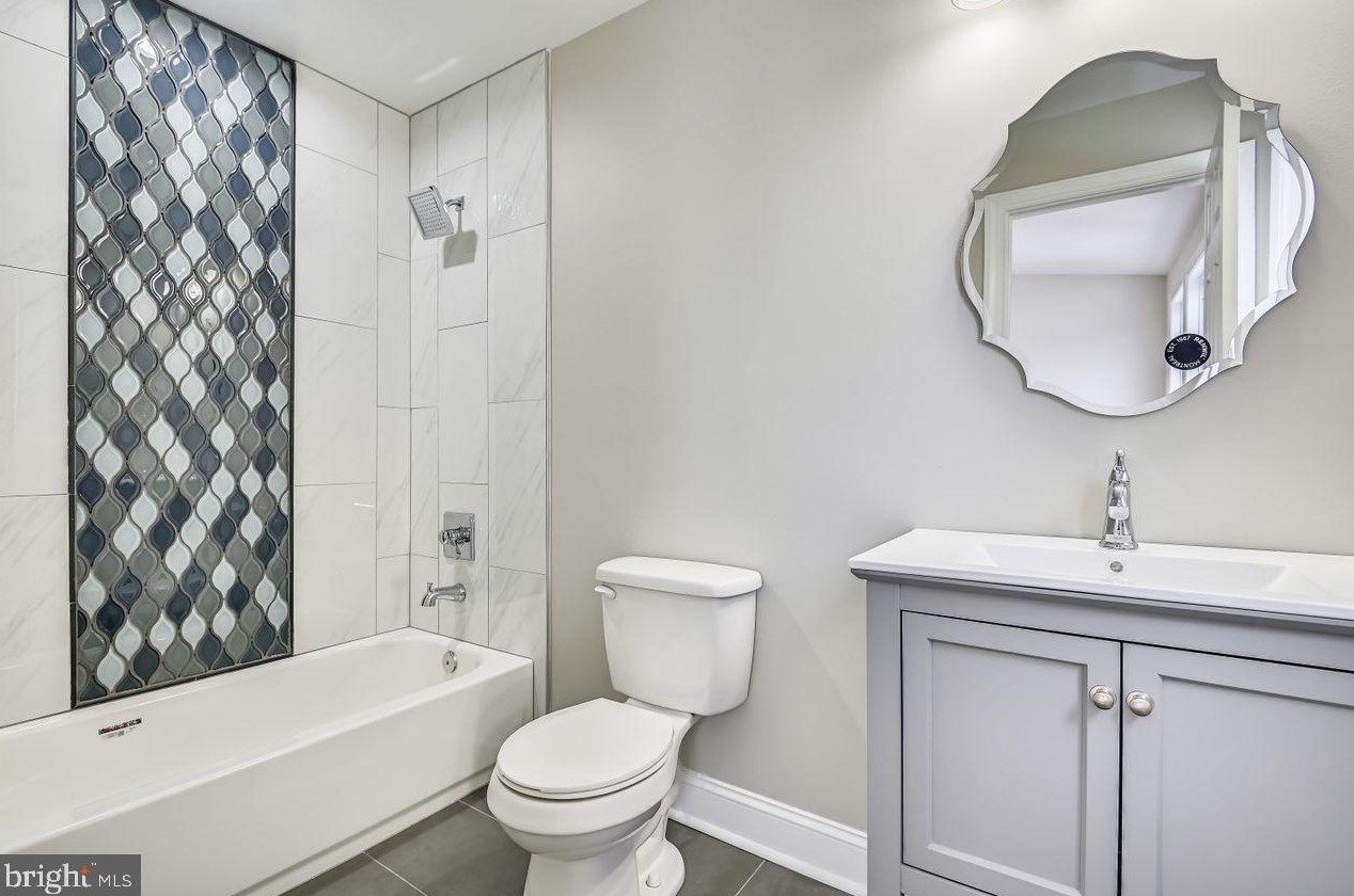 5 Stone Spring Ct, Baltimore MD  21228-5367 exterior